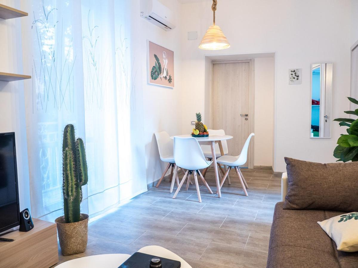 Chiaia Premium Flat, Naples Center, Near Seaside Lägenhet Exteriör bild
